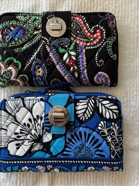 Vera Bradley Turnlock wallet (2)